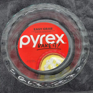 Pyrex pie tin/plate glass New Bakeware